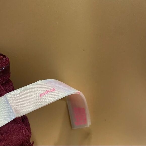 VS PINK | Push Up Bralette - Picture 10 of 11